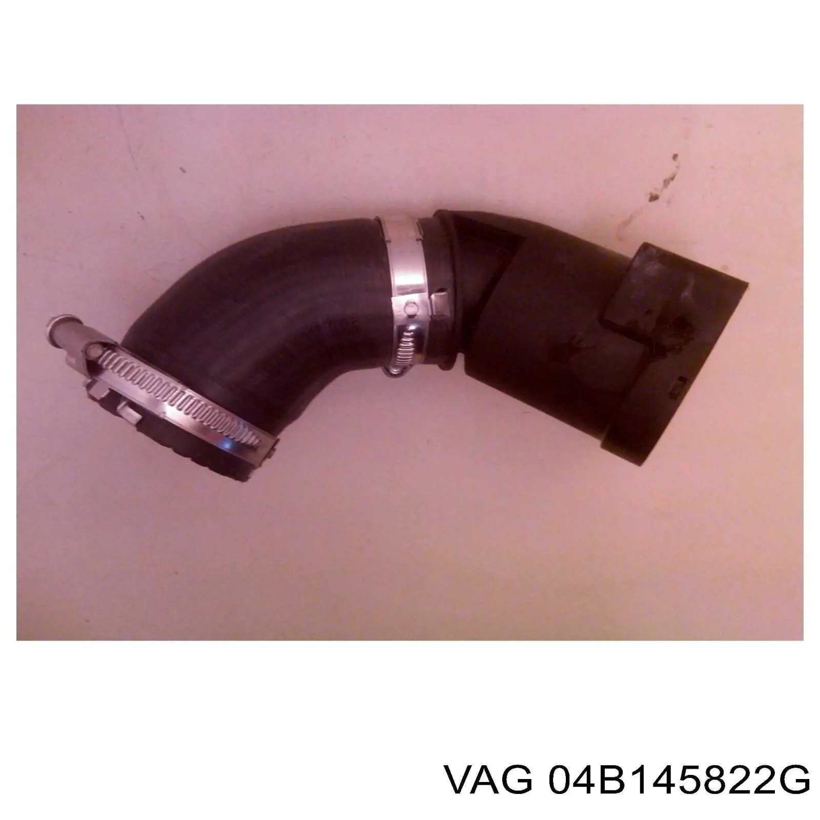 04B145822 VAG mangueira (cano derivado de intercooler)