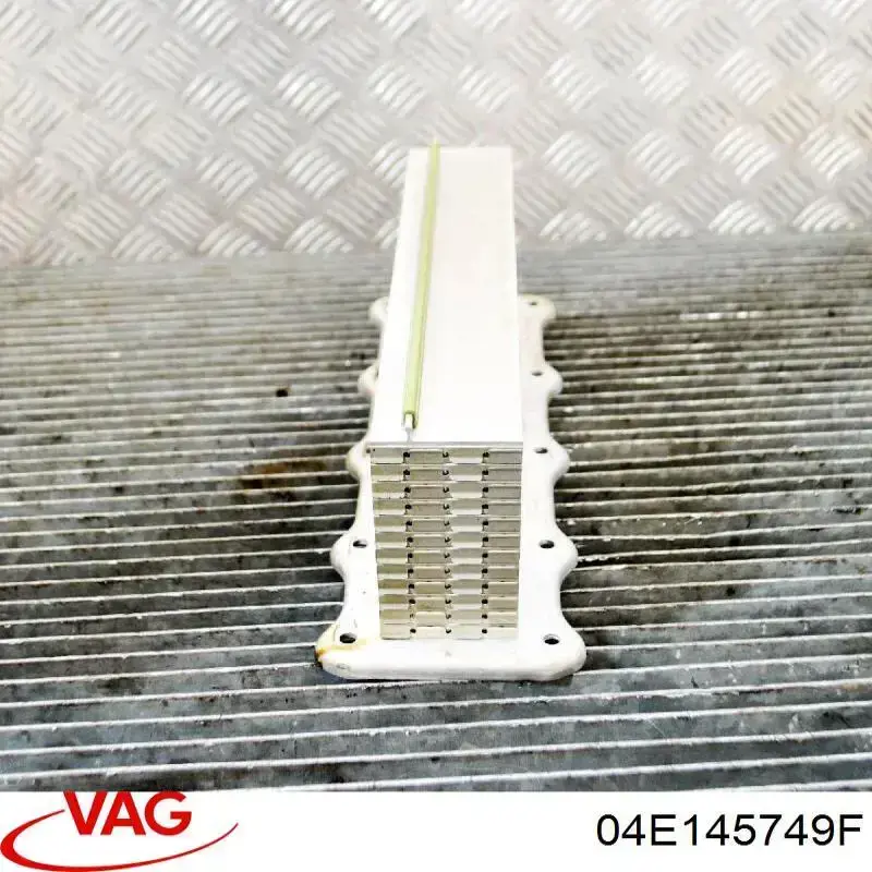 04E145749F VAG Radiador de intercooler