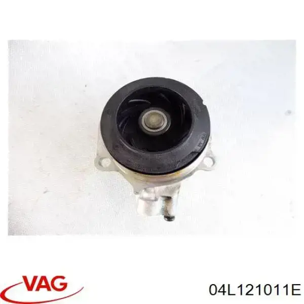 04L121011E VAG Насос водяной