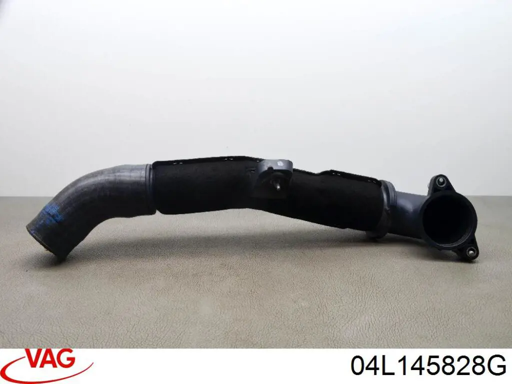 Шланг интеркуллера VAG 04L145828G