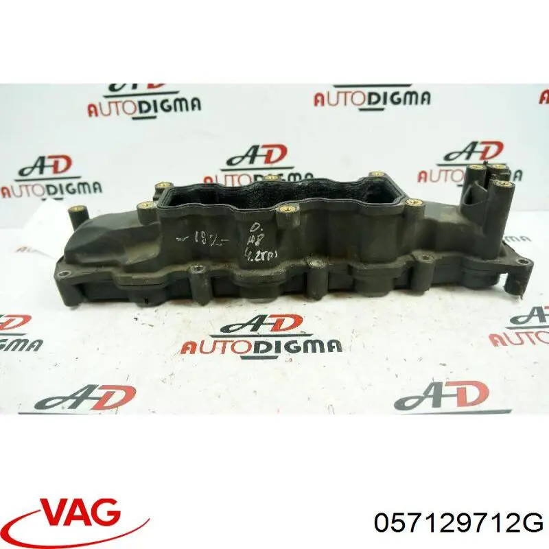 Купить 057129712N VAG Впускной коллектор