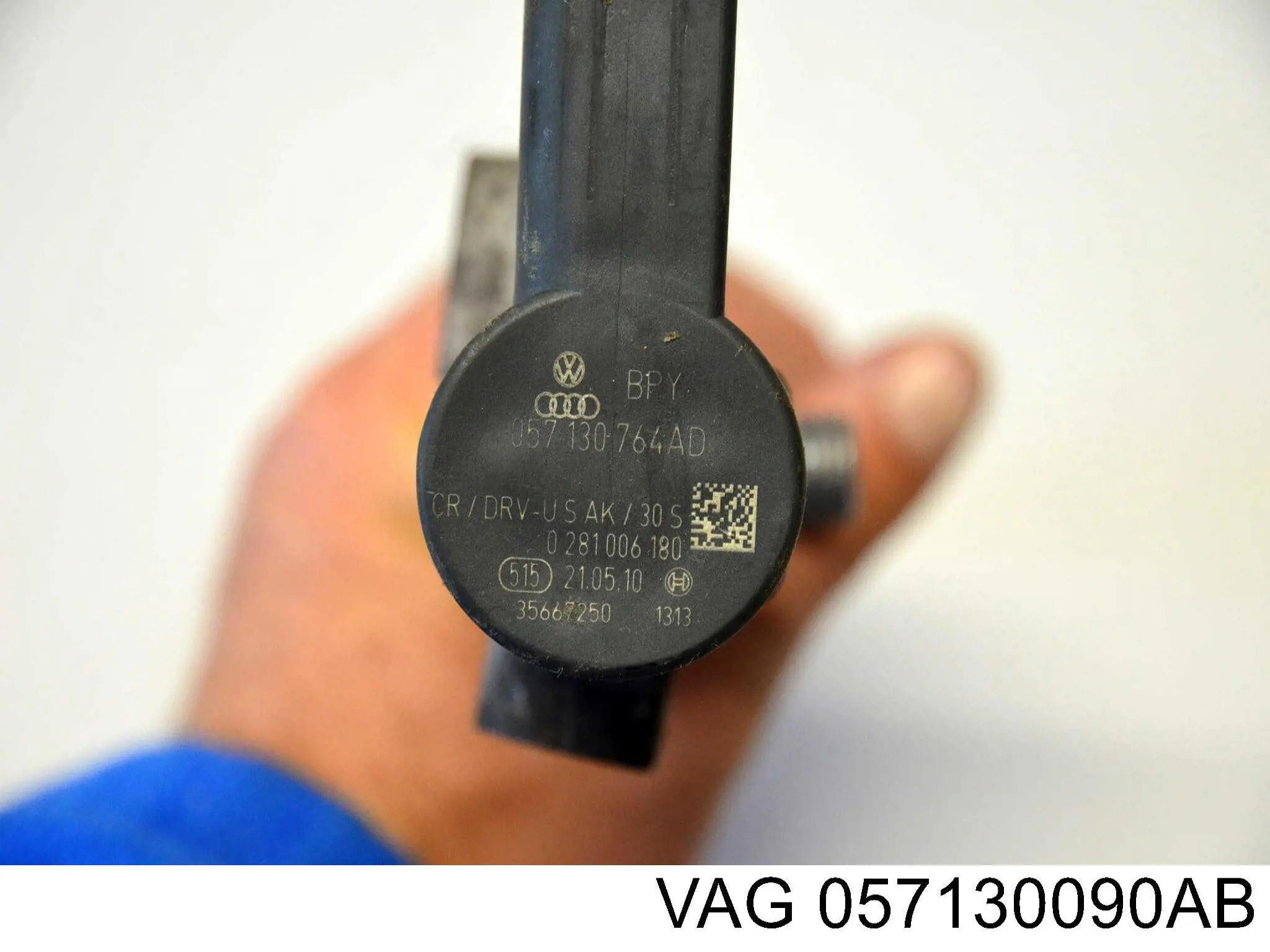 Распределитель топлива (рампа) VAG 057130090AB цена, от 63.49 USD
