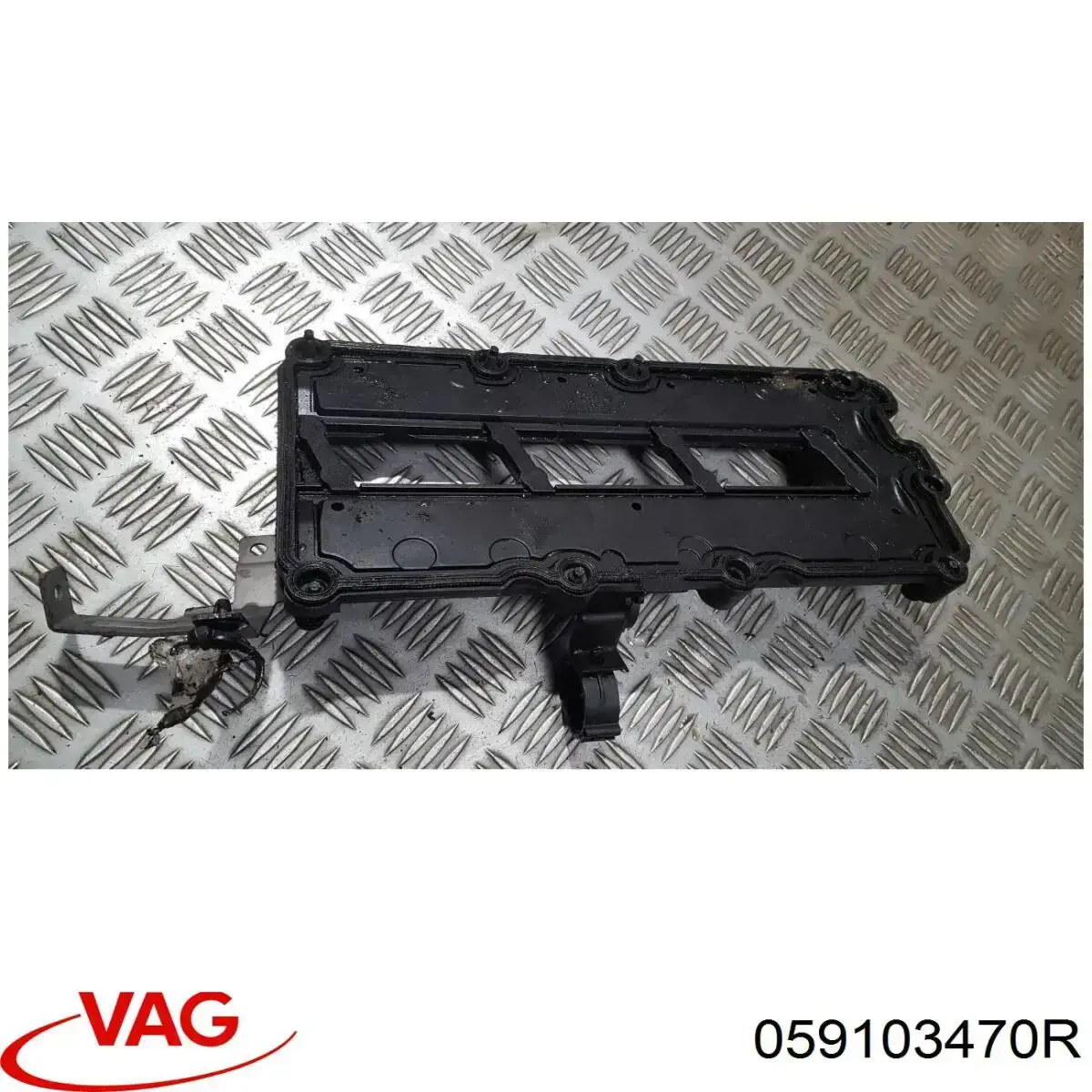 Купить 059103470P VAG Крышка клапанная правая