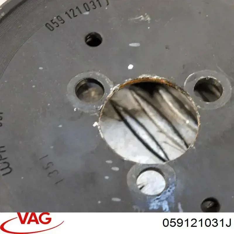  Шкив помпы Audi A8 