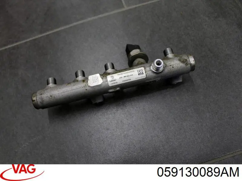 Распределитель топлива (рампа) левый VAG 059130089AM цена, от 16.91 USD