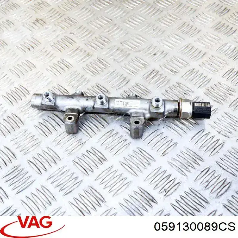 Купить 059130089EJ VAG Распределитель топлива (рампа) левый