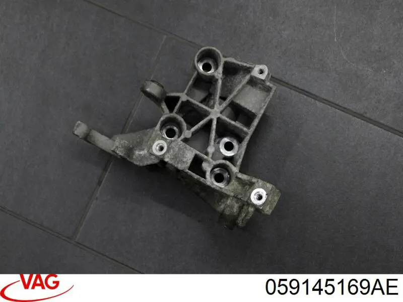 Кронштейн насоса г/у руля VAG 059145169AE цена, от 12.65 USD