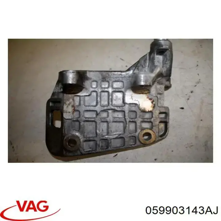 Кронштейн генератора натяжной VAG 059903143AJ цена, от 25.34 USD