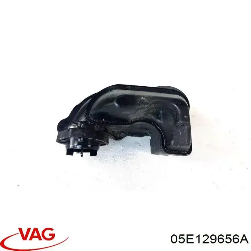 05E129656A VAG Патрубок воздушный, вход в турбину (наддув)