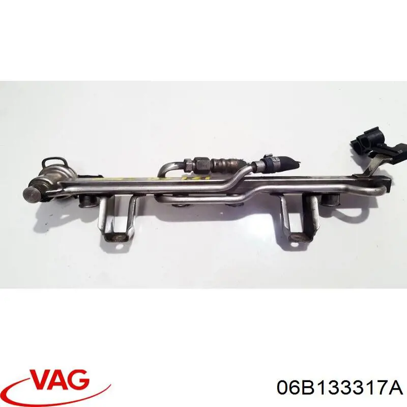 Распределитель топлива (рампа) VAG 06B133317A цена, от 8.47 USD