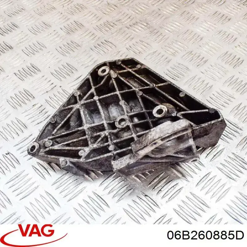 Кронштейн компрессора кондиционера VAG 06B260885D