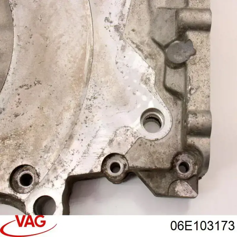 Крышка мотора задняя 06E103173 VAG