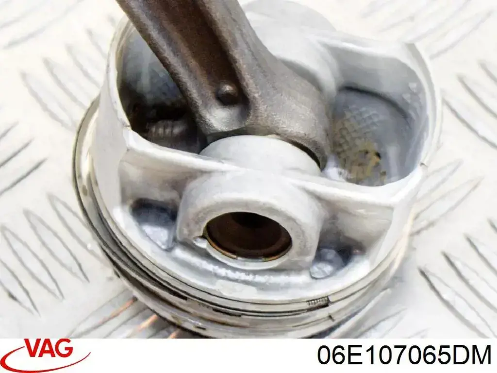 Поршень на 1 цилиндр 06E107065DM VAG