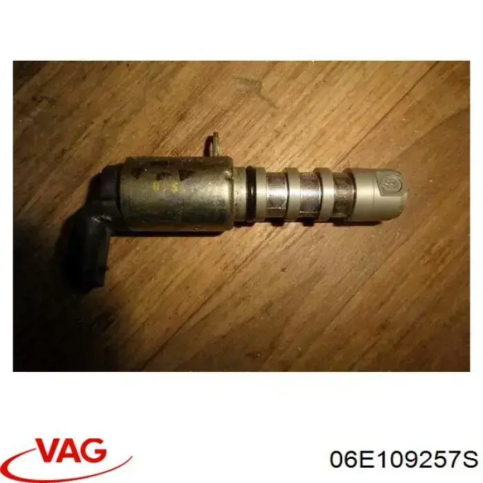 06E109257N VAG Клапан положения фаз распредвала