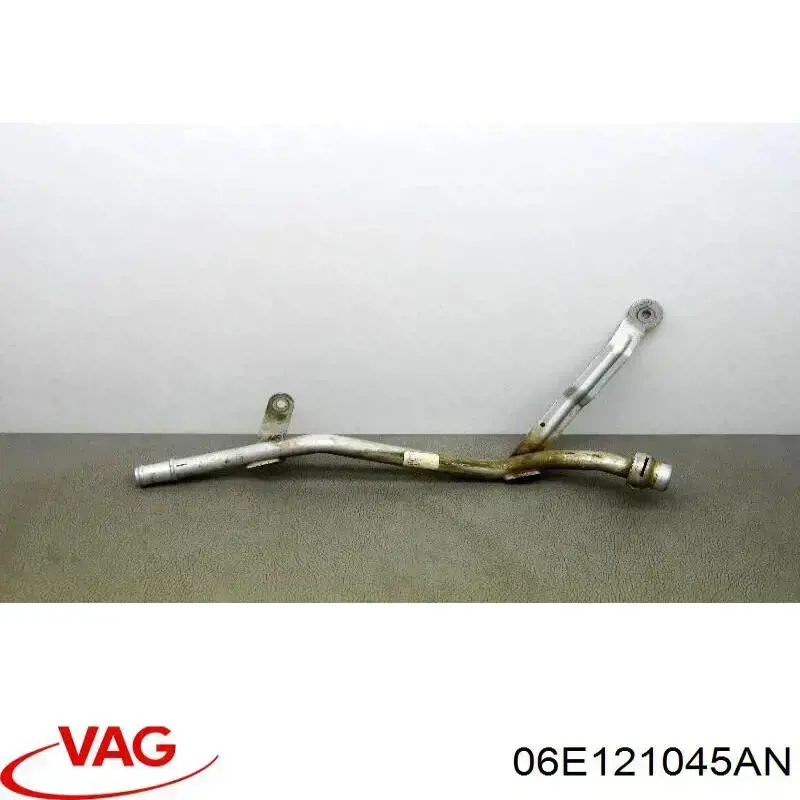 Фланец системы охлаждения Vika 11211879001 цена, от 8.61 USD