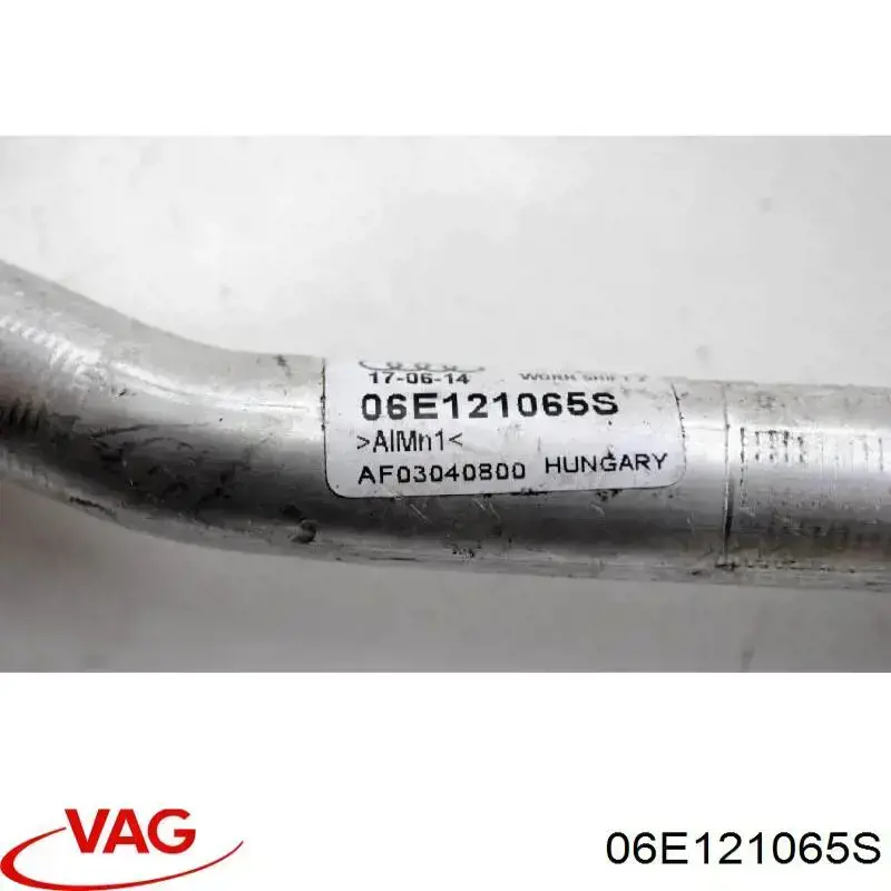 06E121065S VAG Шланг термостата