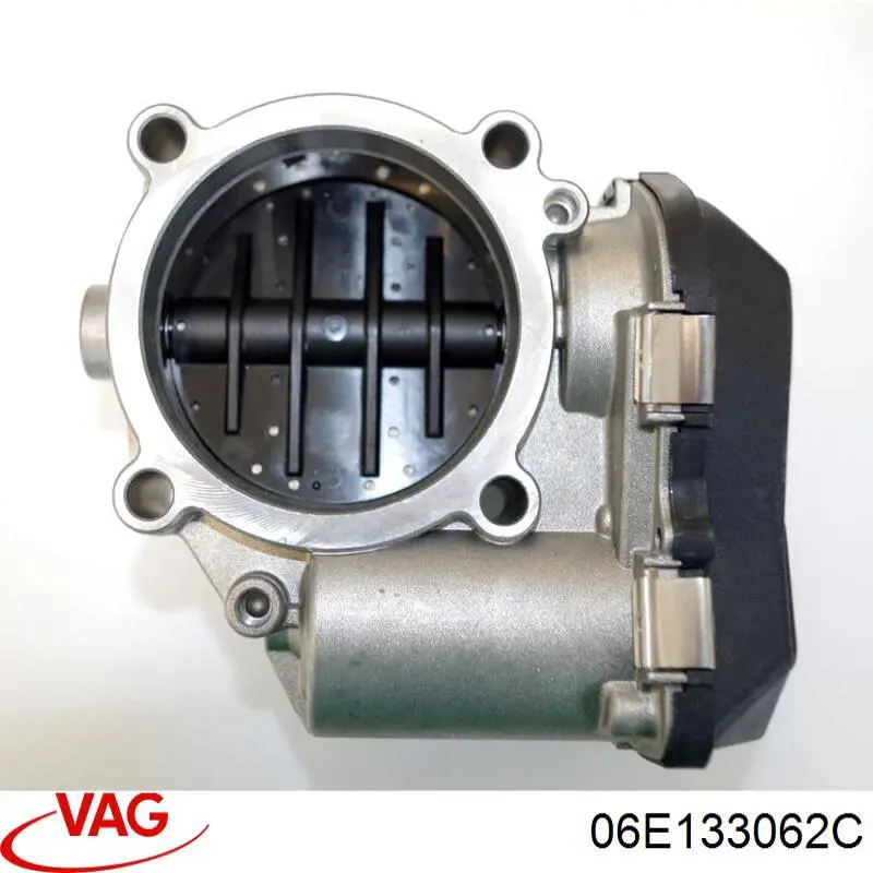 06E133062C VAG Воздушная заслонка