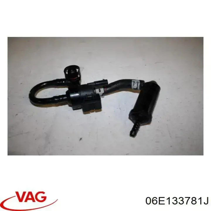 06E133781N VAG трубка з клапаном адсорбера