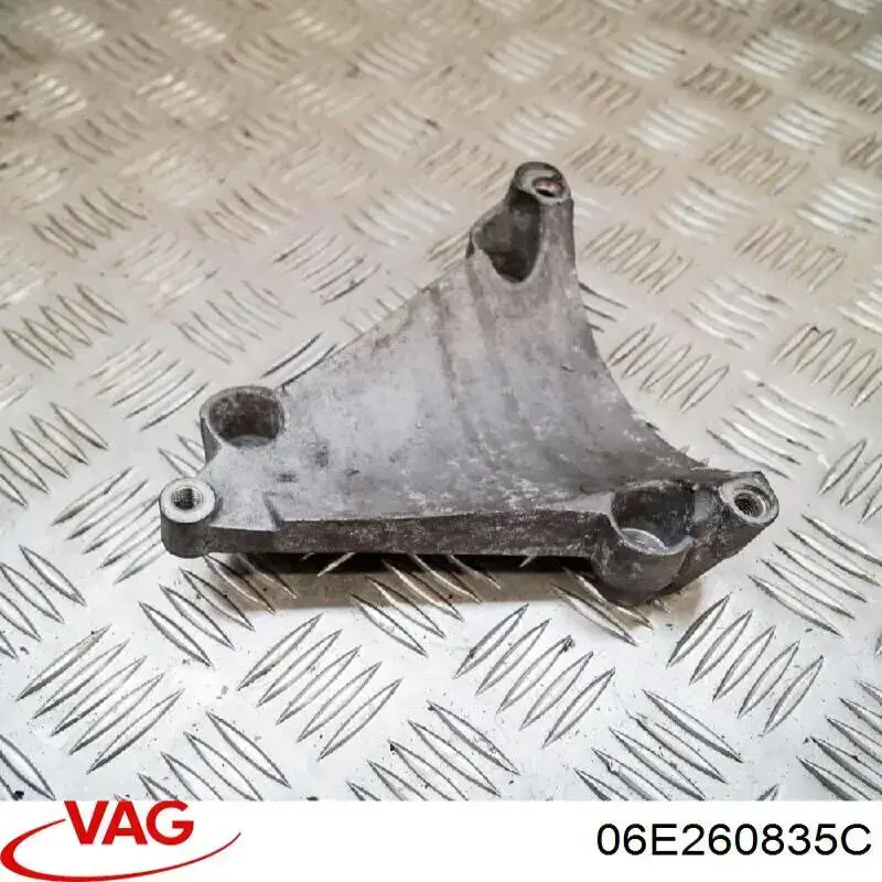 Кронштейн компрессора кондиционера VAG 06E260835C цена, от 4.52 USD