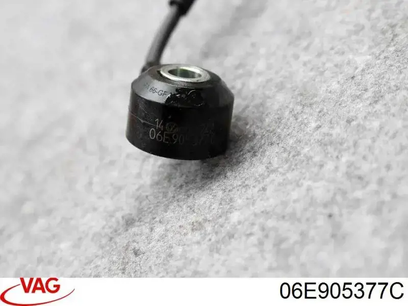 Датчик детонации VAG 06E905377C
