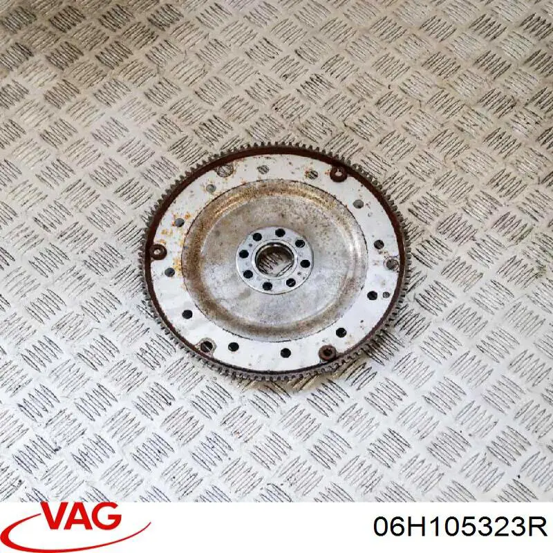 06H105323R VAG Демпферный маховик