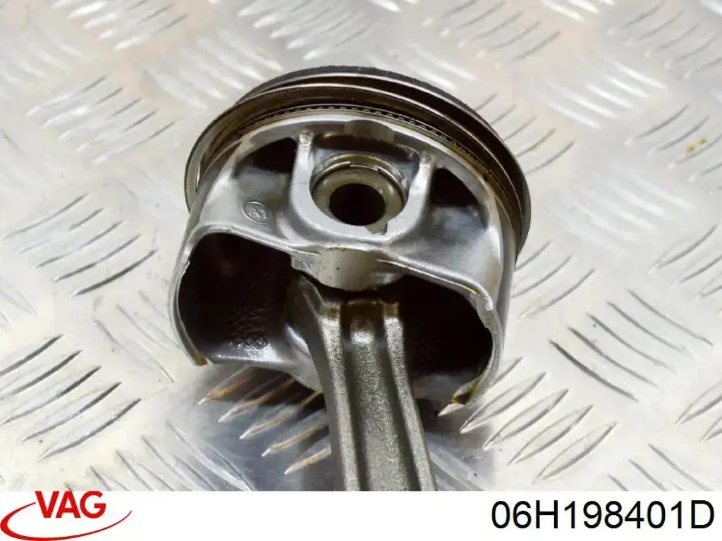Шатун поршня двигателя VAG 06H198401D