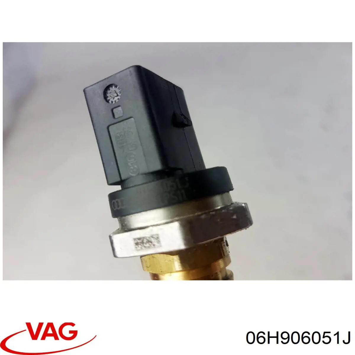 Купить 06H906051J VAG Датчик давления топлива