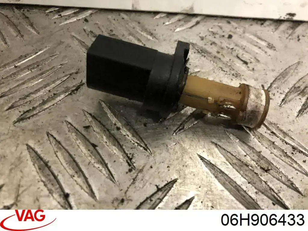 Купить 06H906433 VAG Датчик оборотов коленвала