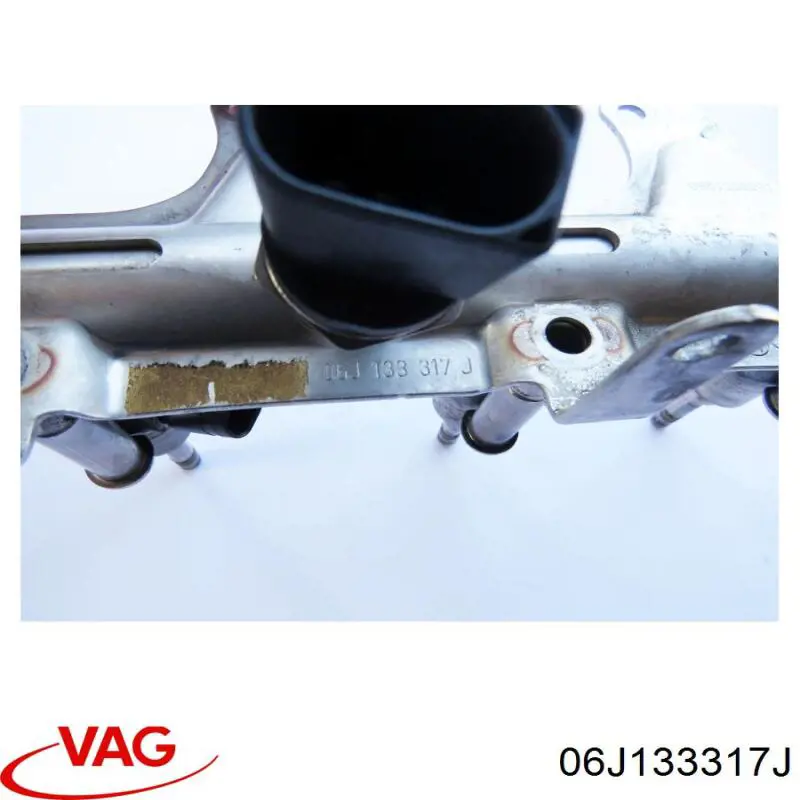 Распределитель топлива (рампа) VAG 06J133317J цена, от 6.39 USD
