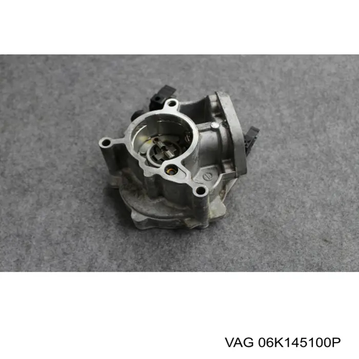 Насос вакуумный VAG 06K145100P