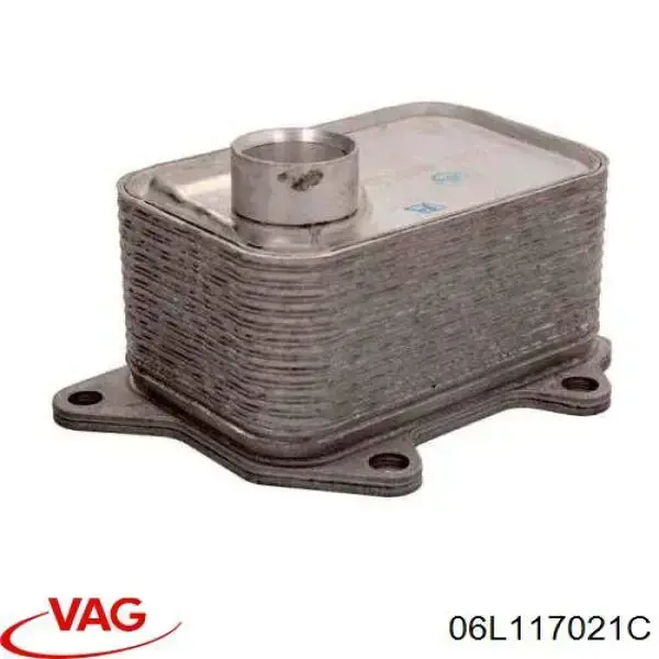 Радиатор масляный (холодильник), под фильтром VAG 06L117021C цена, от 12.15 USD