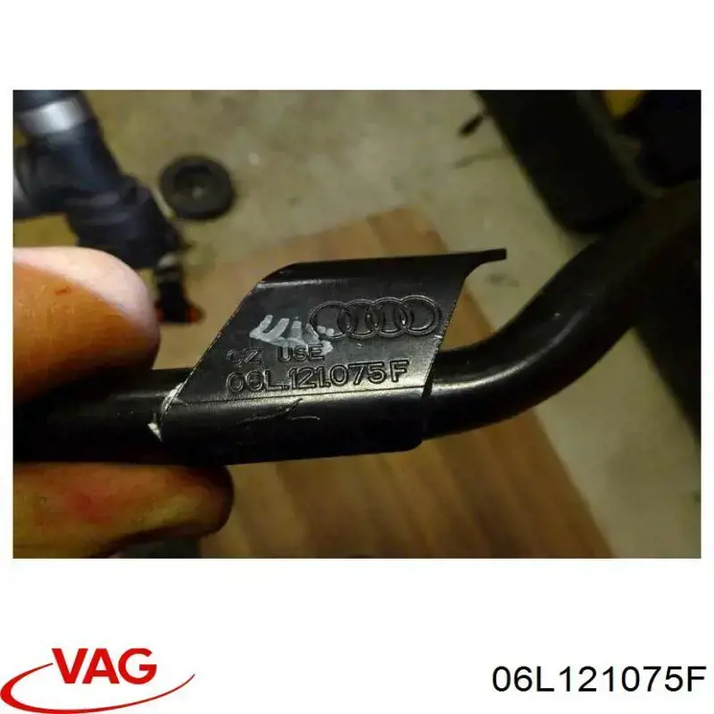 06L121075F VAG Шланг термостата