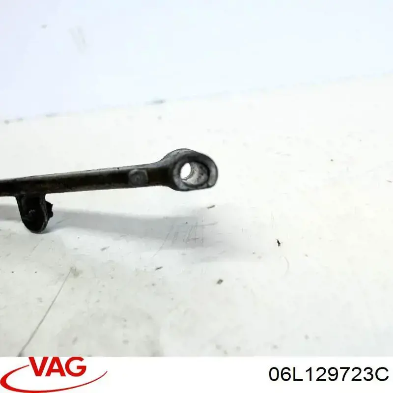 Кронштейн впускного коллектора VAG 06L129723C