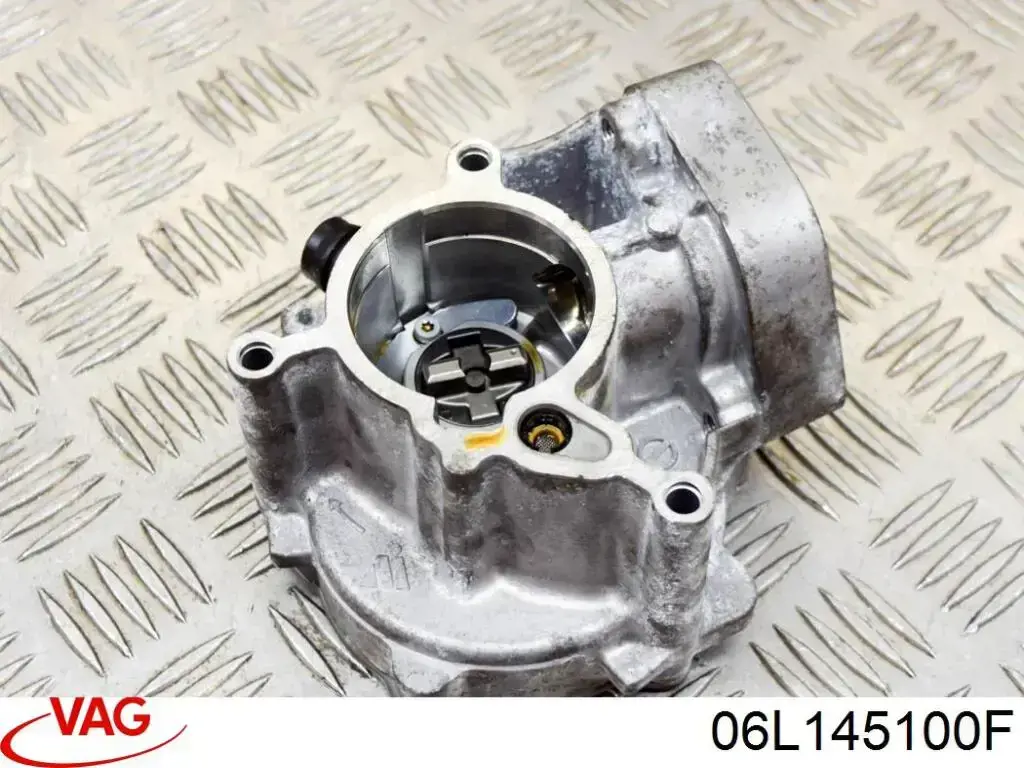 Вакуумный насос 06L145100F VAG