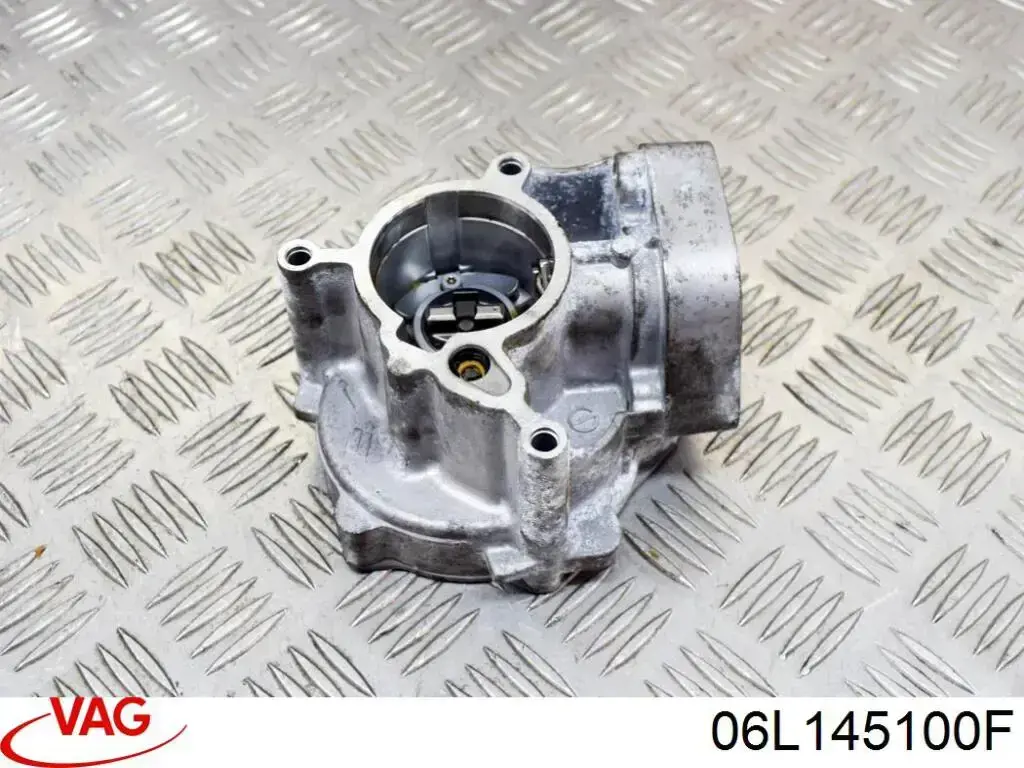 Насос вакуумный VAG 06L145100F