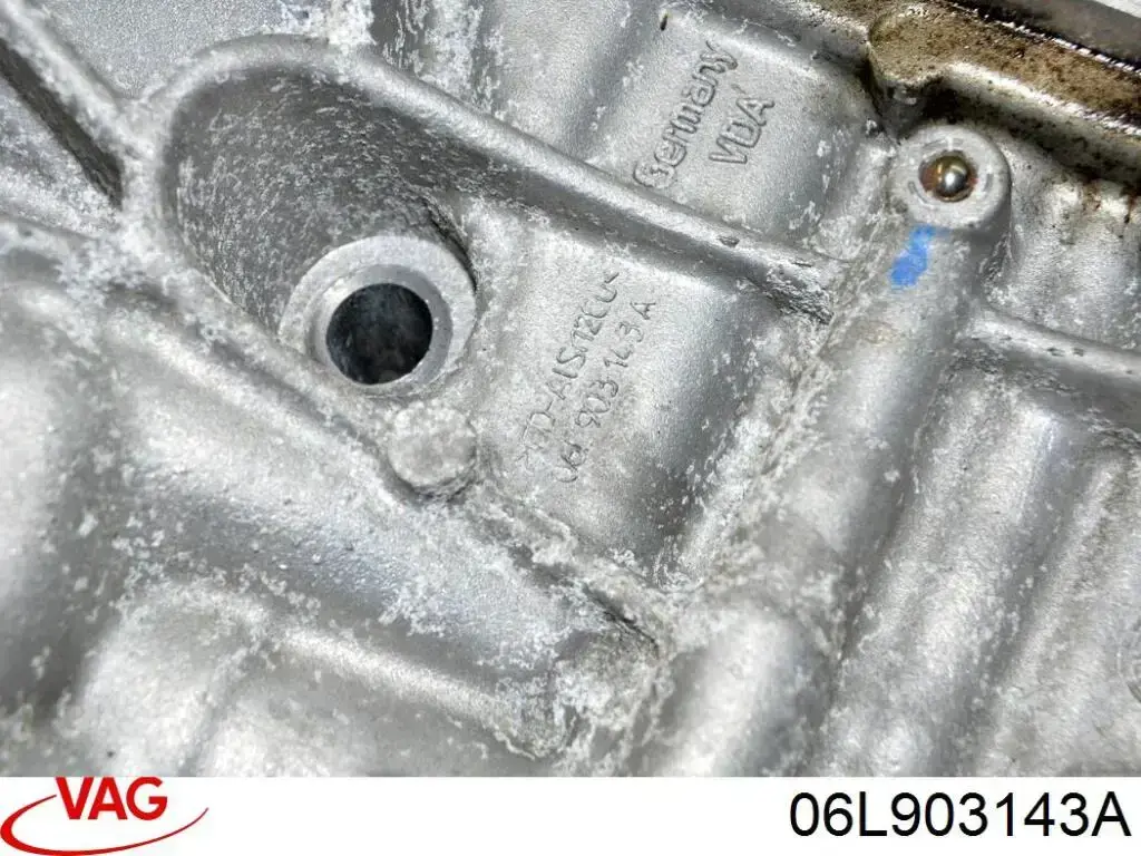 Кронштейн генератора 06L903143A VAG