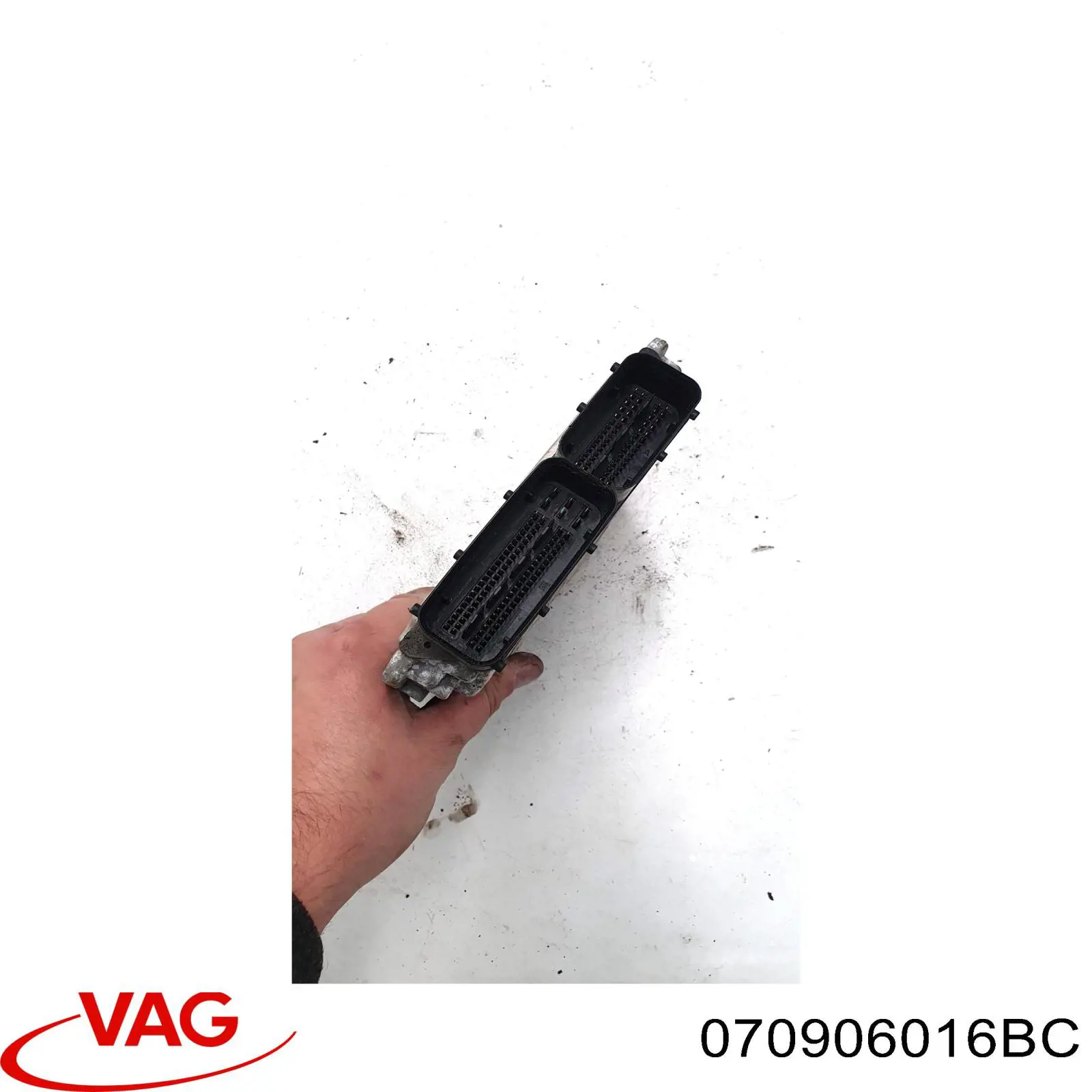 Купить 070906016BC VAG Электронный блок управления двигателем