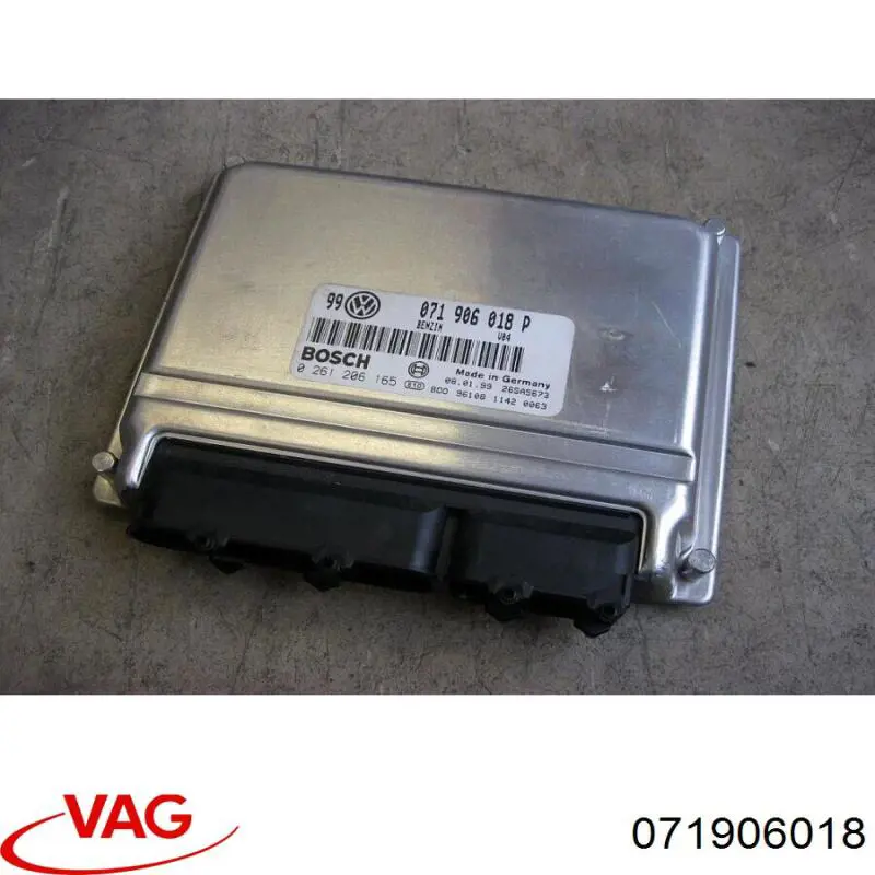 071906018 VAG Мозги двигателя