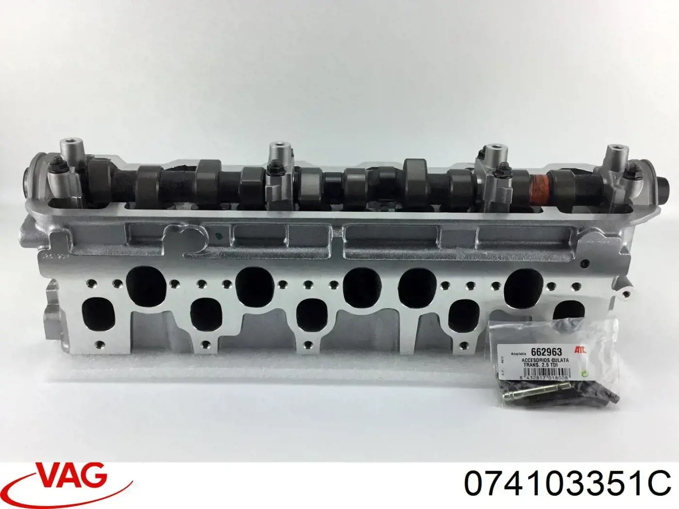 Головка двигателя Volvo 8111100 цена, от 457.09 USD