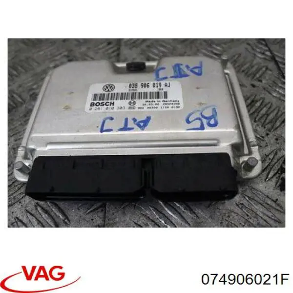  Блок управления двигателем Volkswagen Transporter 