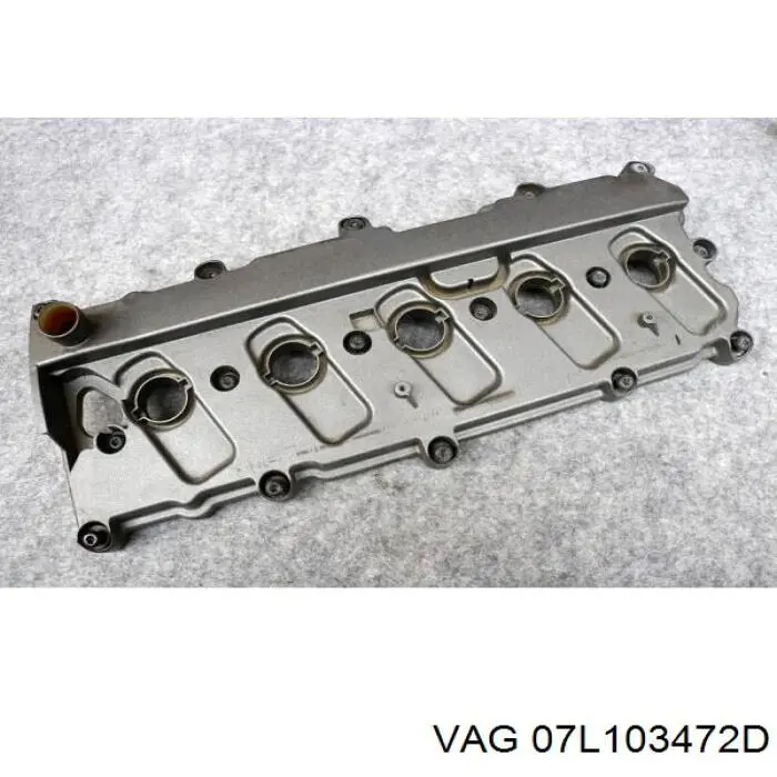 Крышка клапанов VAG 07L103472D