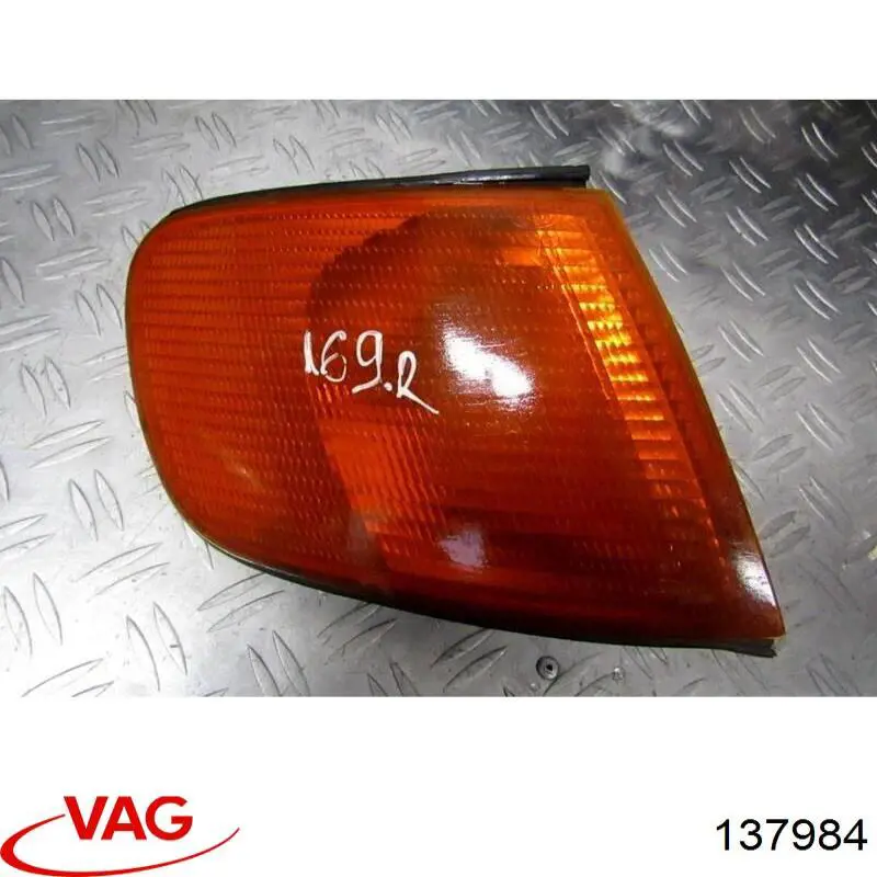 Купить 137984 VAG Указатели поворота (передние)
