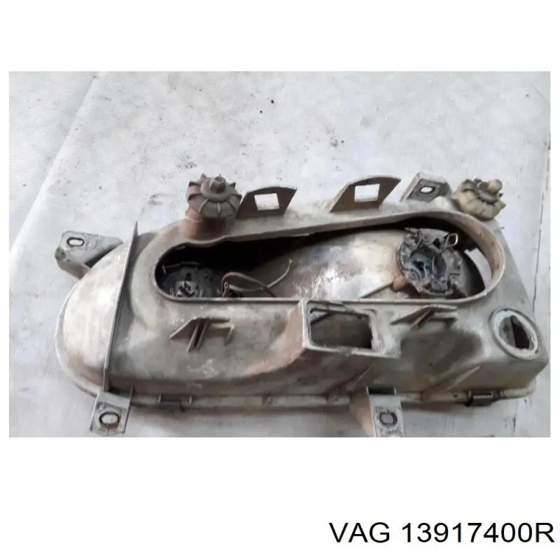 Фара правая Polcar 9538101E