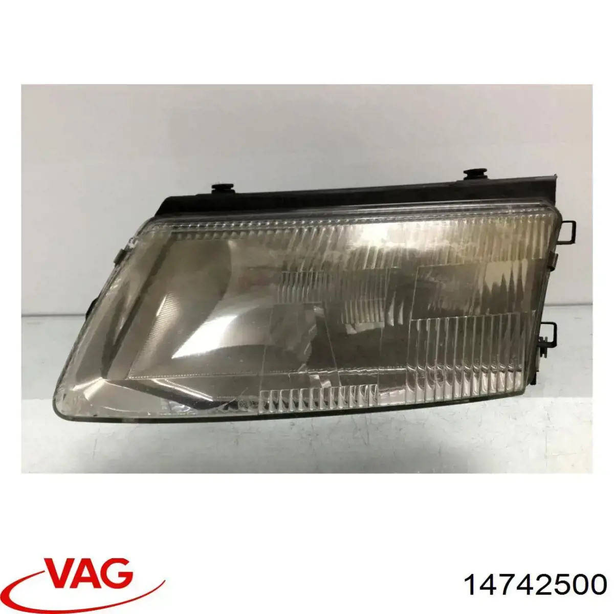 Фара левая VAG 14742500 цена, от 39.50 USD
