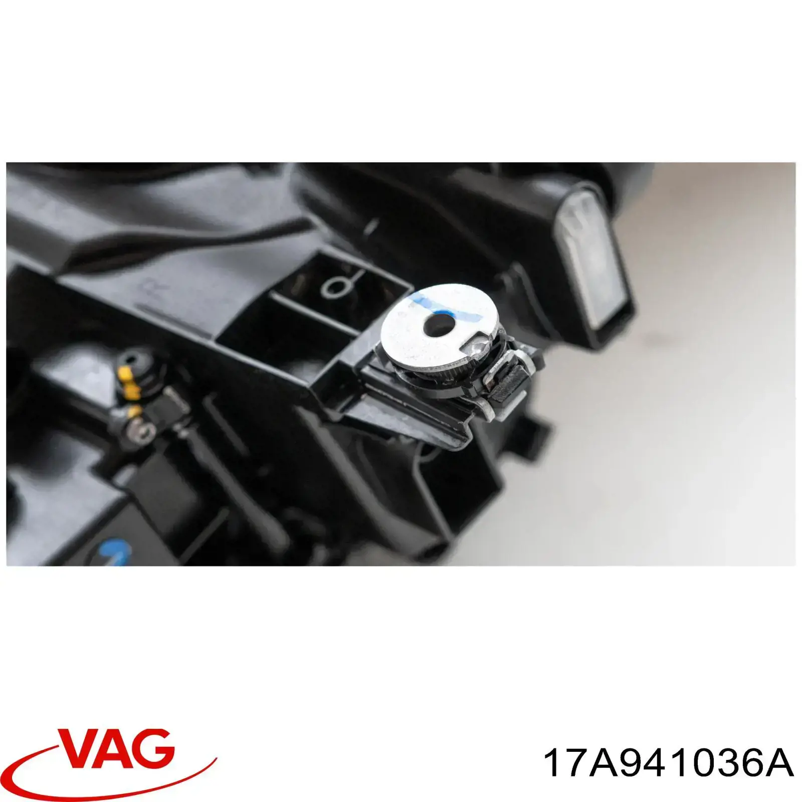 ZVG112001R Signeda Фара передняя правая