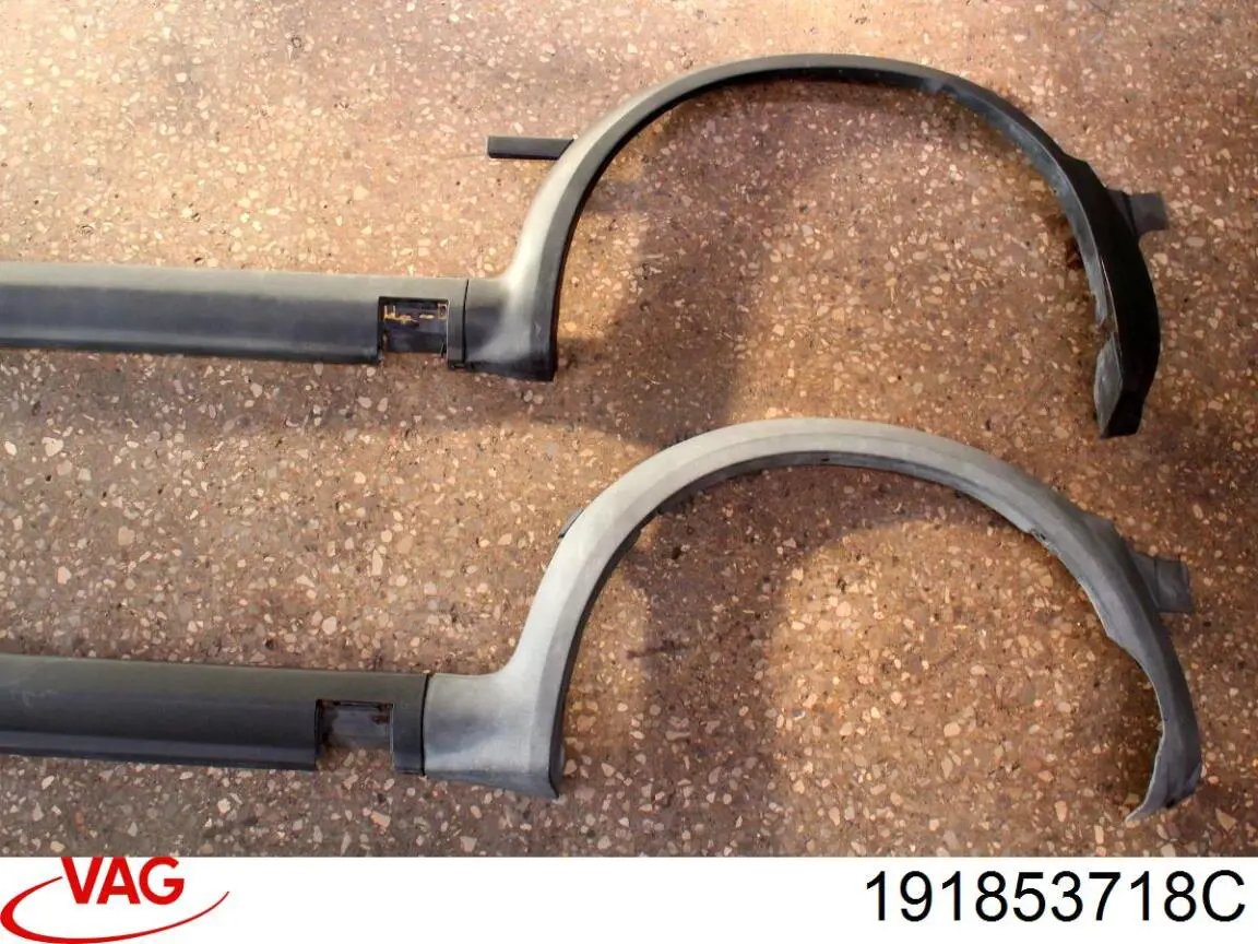 Молдинг передней арки колеса, правый VAG 191853718C цена, от 237.56 USD