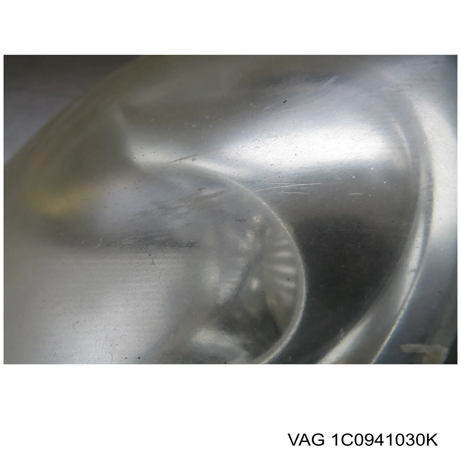 Правая фара 1C0941030C VAG