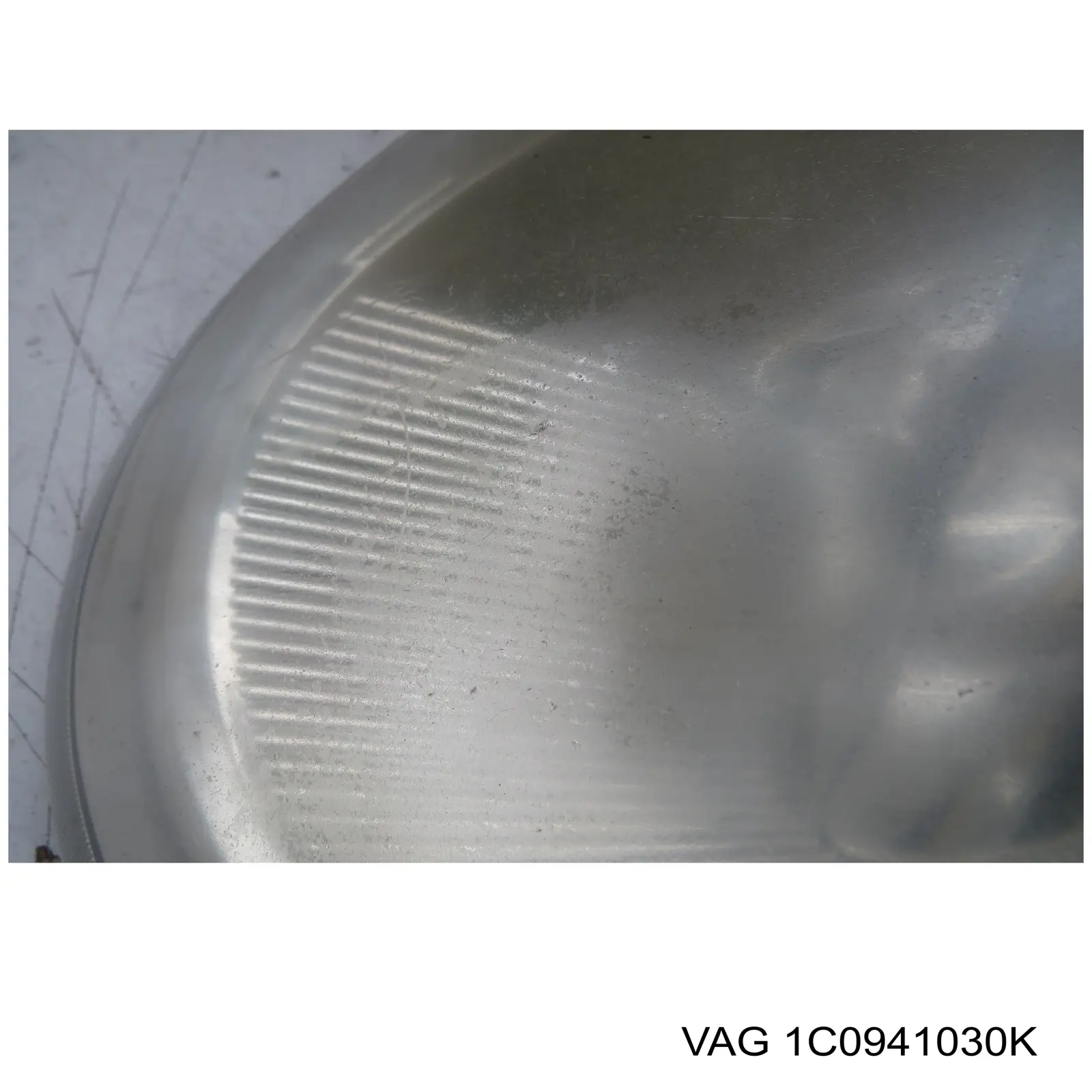 Фара правая VAG 1C0941030C