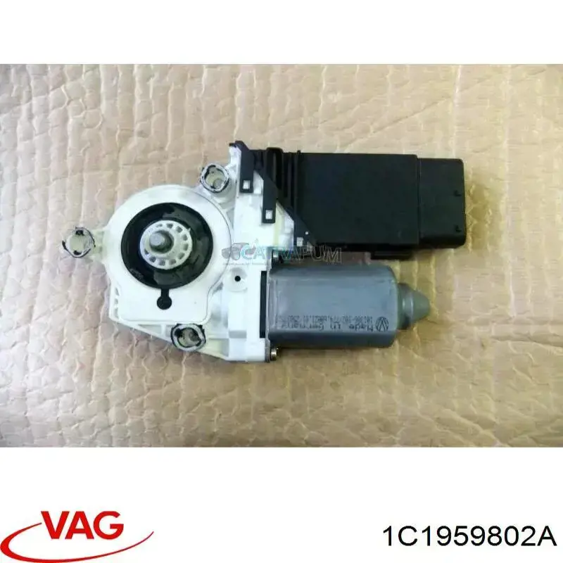 Мотор стеклоподъемника двери передней правой VAG 1C1959802A цена, от 11.29 USD