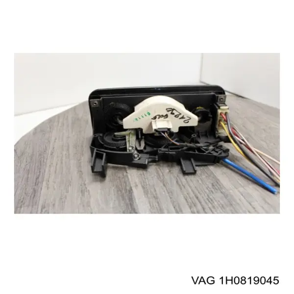  Блок управления кондиционером Volkswagen Vento 